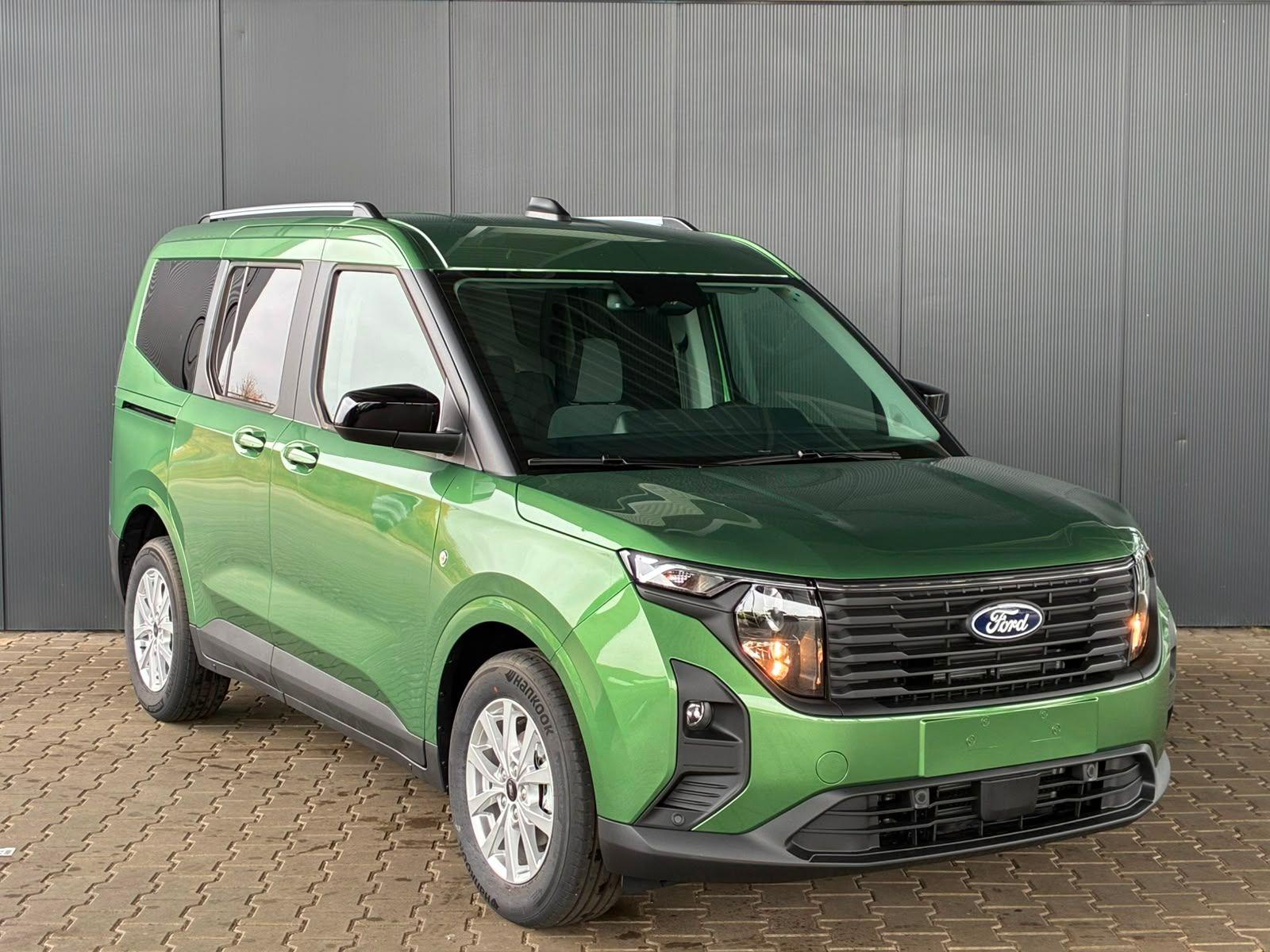 Ford Tourneo 1.0 EcoBoost Titanium - Petrol - Manual - 126 hp - 50 km