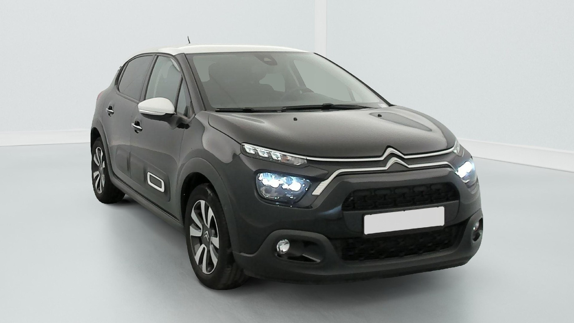 Citroën C3 1.2 Shine - Petrol - Manual - 111 hp - 15.337 km