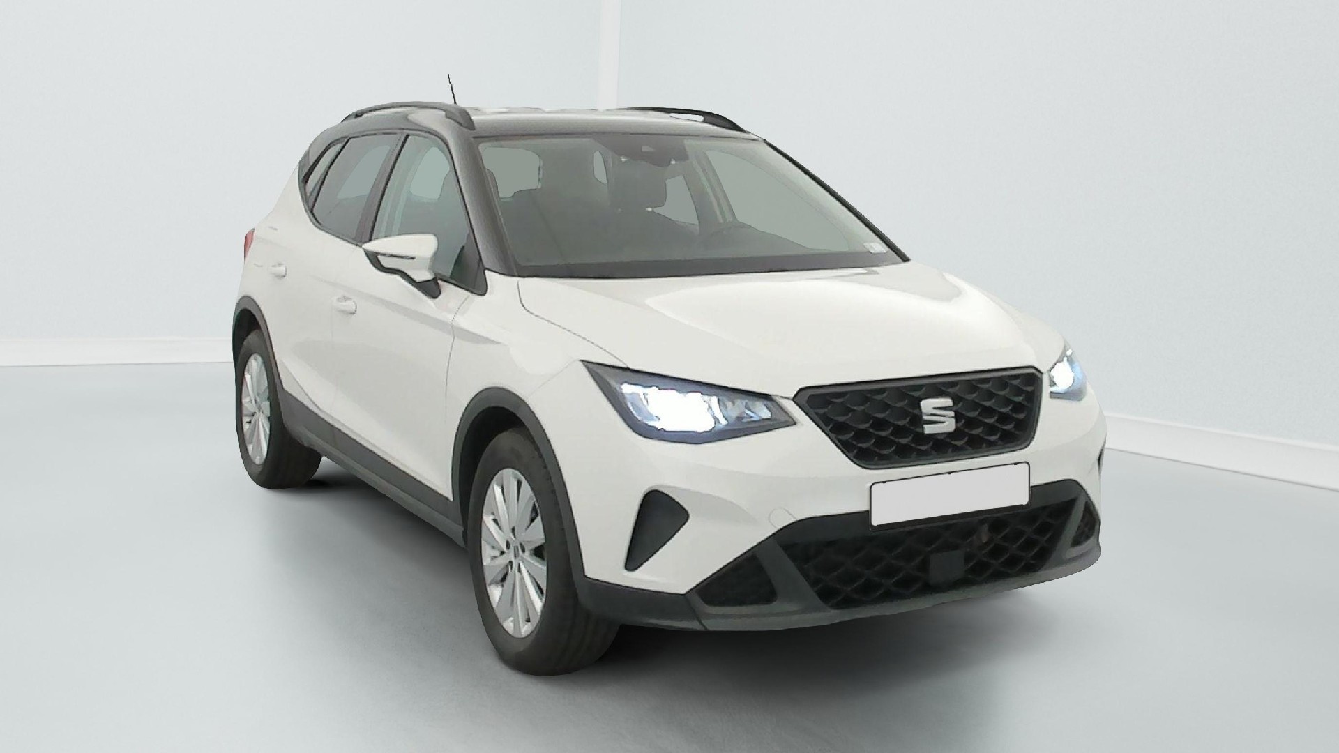 Seat Arona 1.0 TSI Style Business - Petrol - Manual - 96 hp - 35.220 km