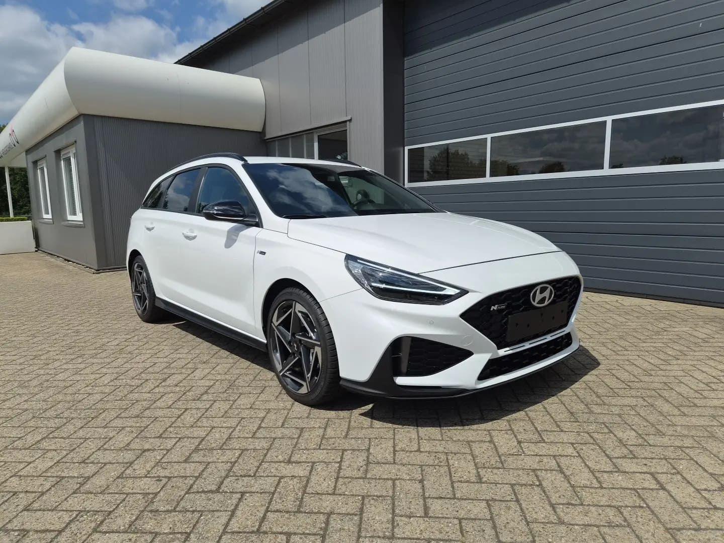 Hyundai i30 1.6 N Line - Petrol - Automatic - 150 hp - 50 km