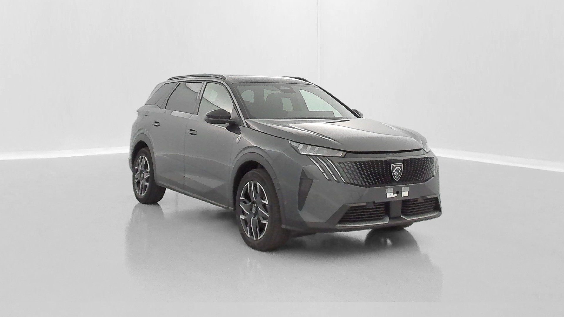 Peugeot 5008 1.2 GT - Petrol - Automatic - 136 hp - 2.610 km