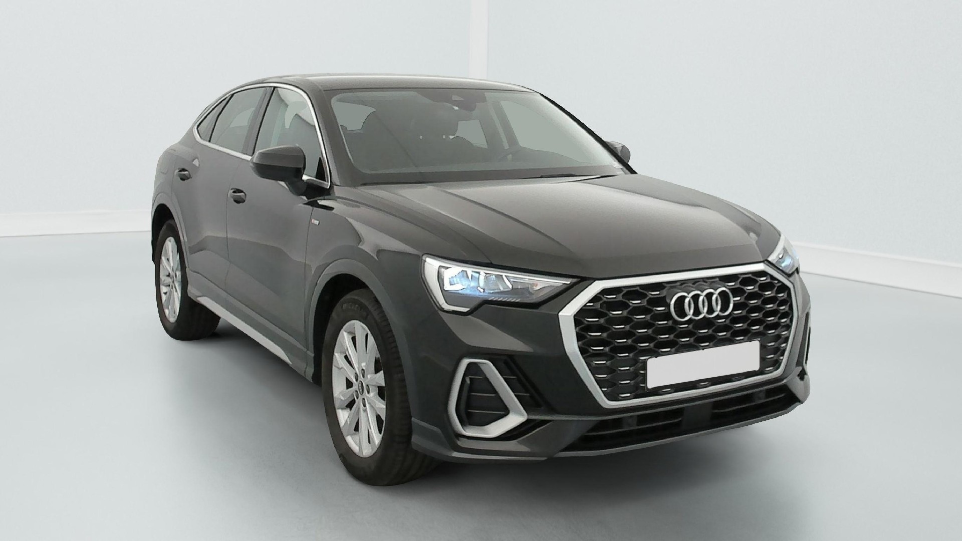 Audi Q3 Sportback 35 TDI Design - Diesel - Automatic - 150 hp - 36.224 km