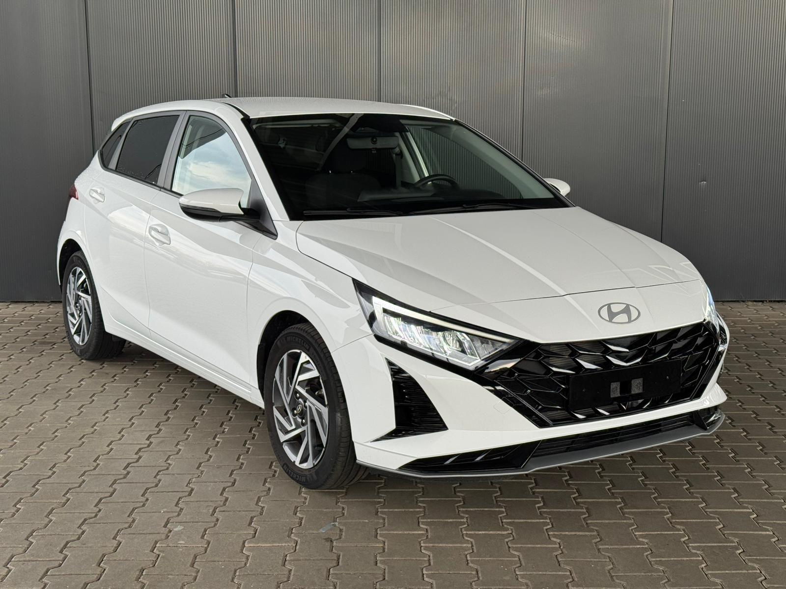 Hyundai i20 1.0 T-GDI Comfort - Petrol - Automatic - 101 hp - 9.980 km
