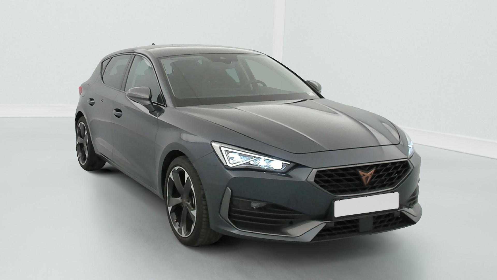 Cupra Leon 1.5 eTSI - Hybrid - Automatic - 150 hp - 6.758 km