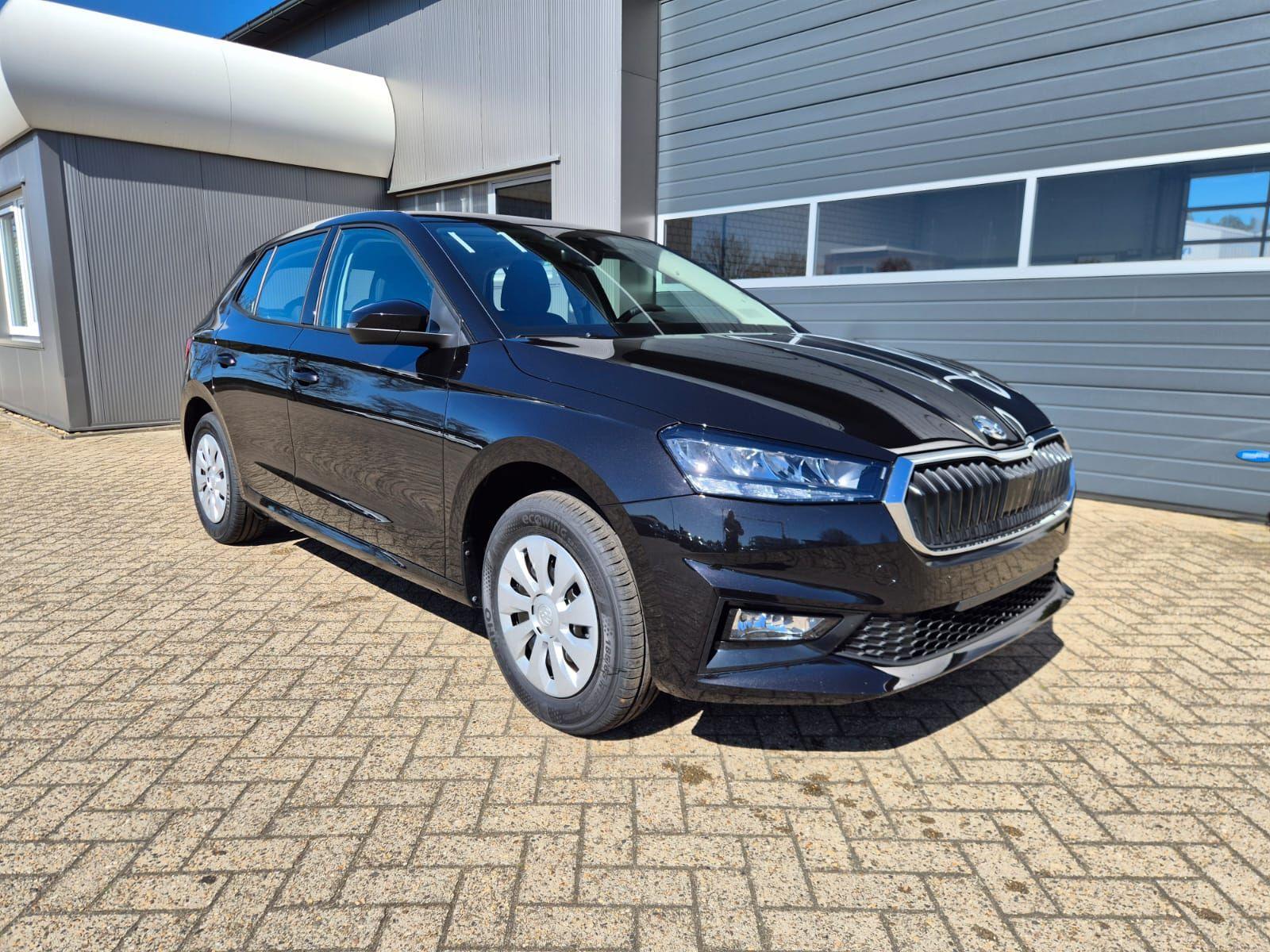 Skoda Fabia 1.0 Selection  - Petrol - Manual - 96 hp - 50 km