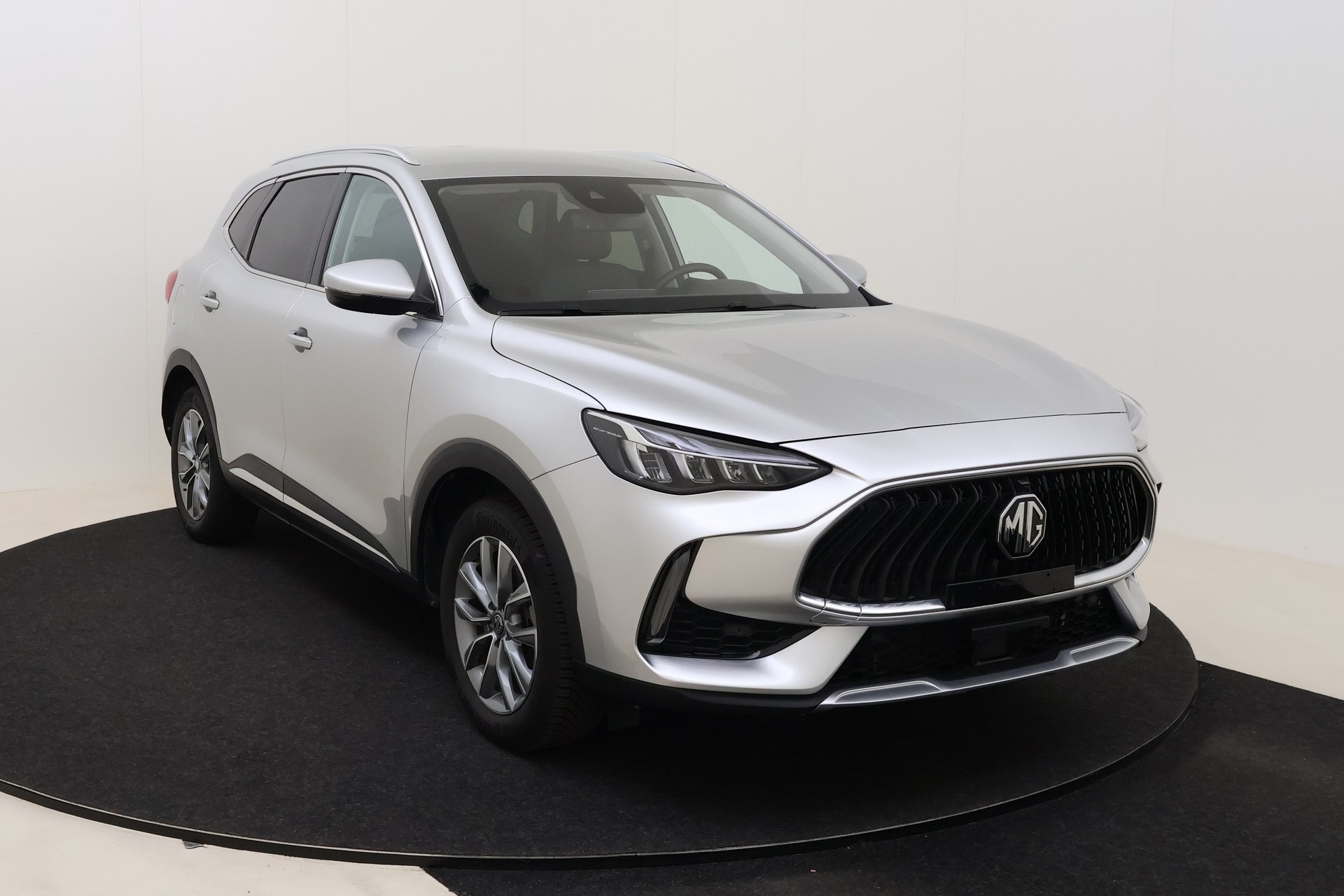 MG HS 1.5 Comfort - Hybrid - Automatic - 162 hp - 20.068 km