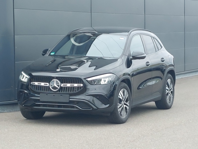 Mercedes-Benz GLA 220d progressive - 4-Matic - Diesel - Automatic - 190 hp - 10.082 km