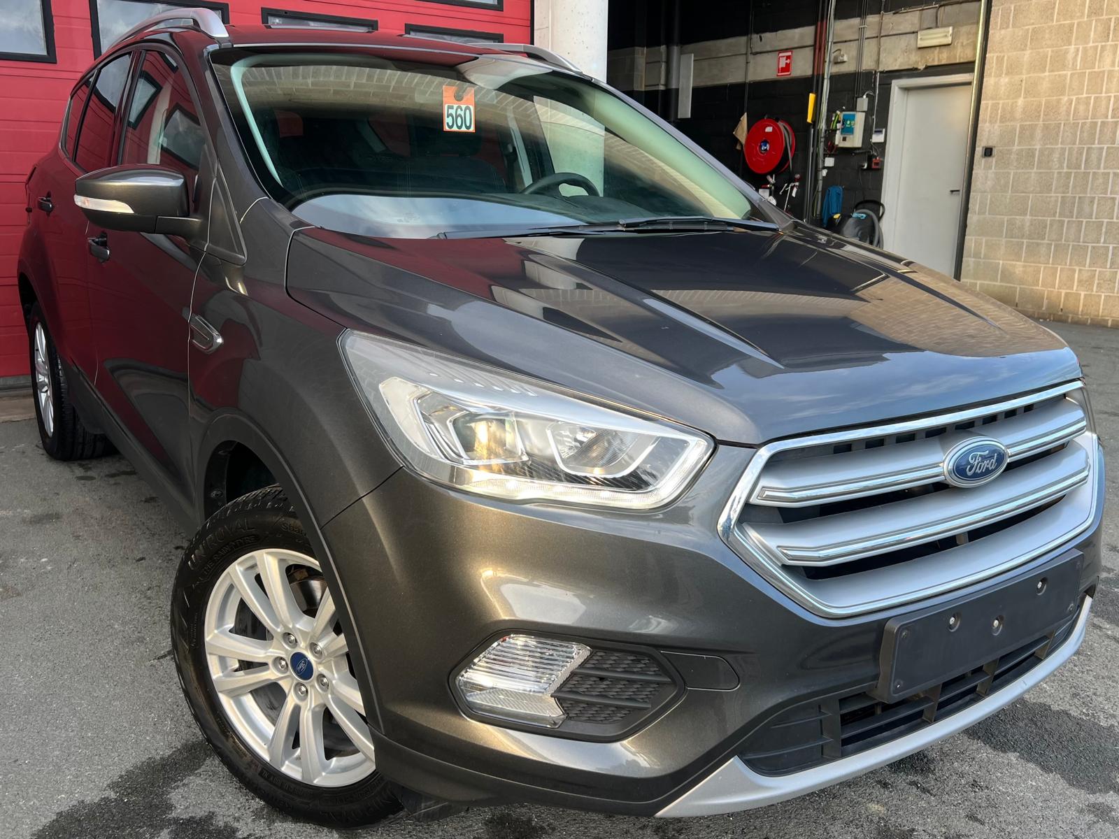 Ford Kuga 1.5 EcoBoost Business - Petrol - Manual - 120 hp - 121.889 km