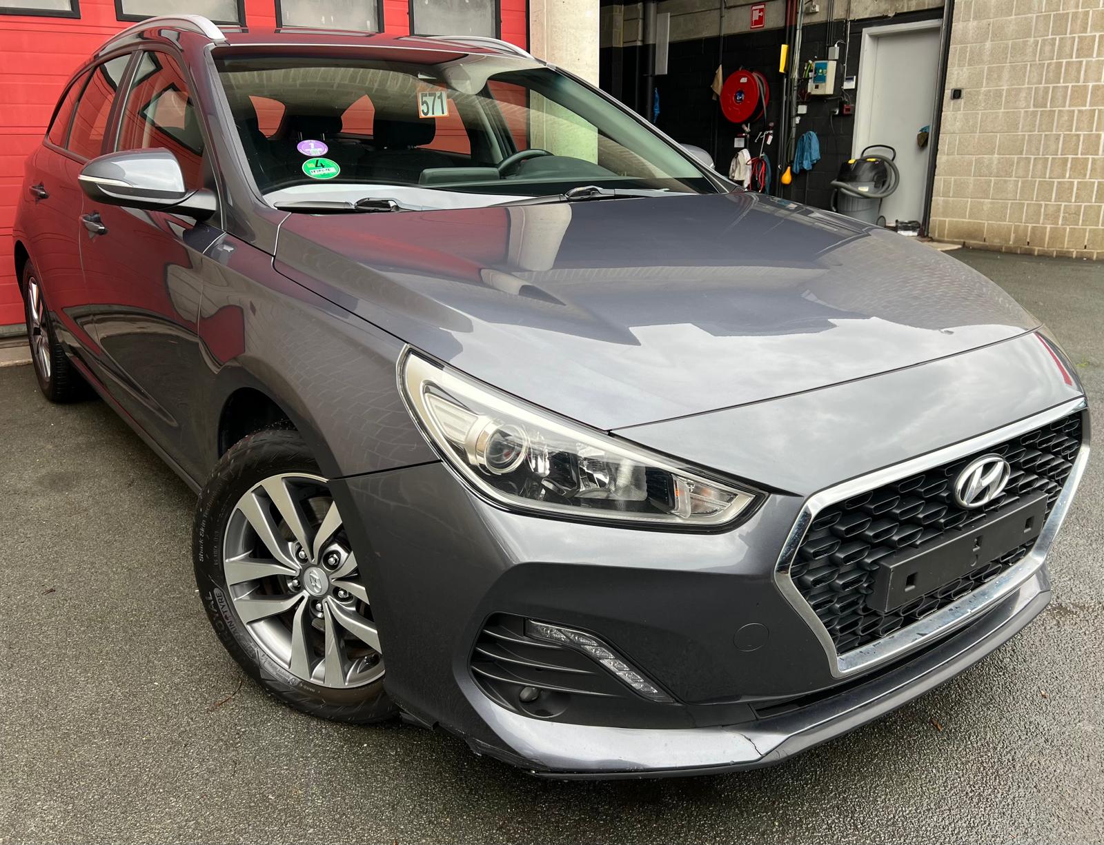 Hyundai i30 Wagon 1.0 - Petrol - Manual - 115 hp - 134.047 km