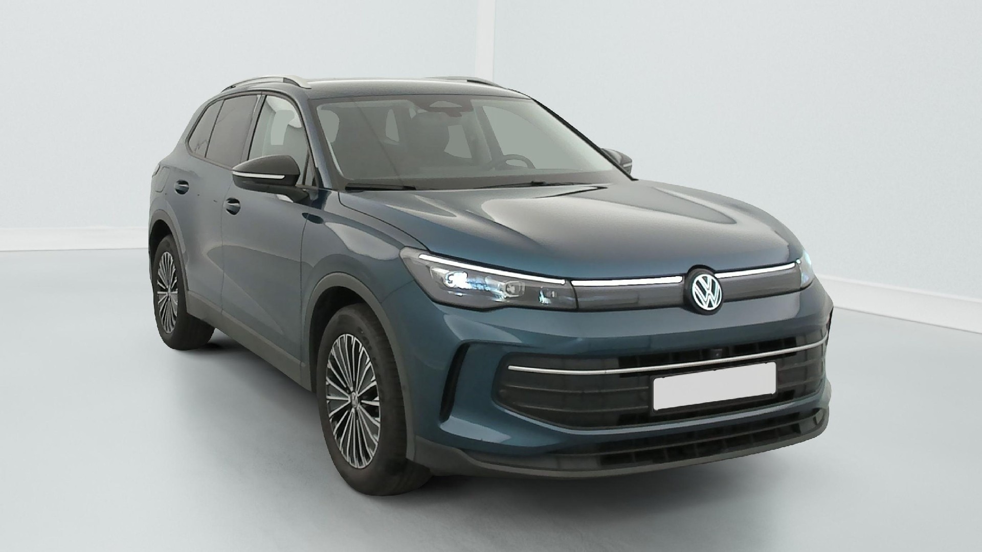 Volkswagen Tiguan 1.5 eTSI - Petrol - Automatic - 130 hp - 24.472 km