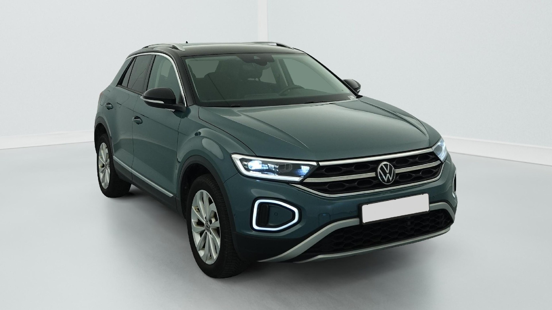 Volkswagen T-ROC 1.5 Style - Petrol - Manual - 111 hp - 33.795 km