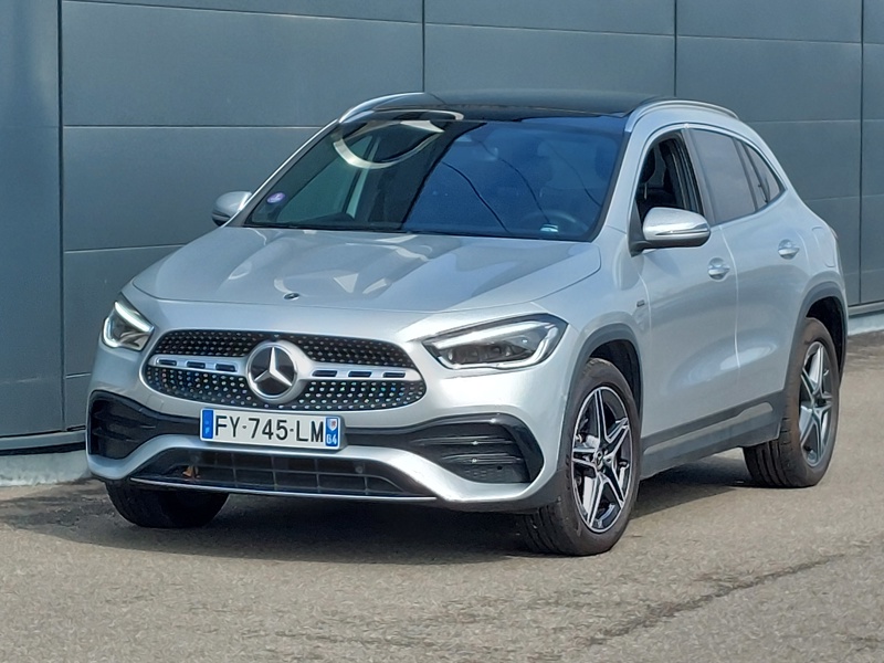 Mercedes-Benz GLA 250e AMG Line - Hybrid - Automatic - 218 hp - 19.286 km