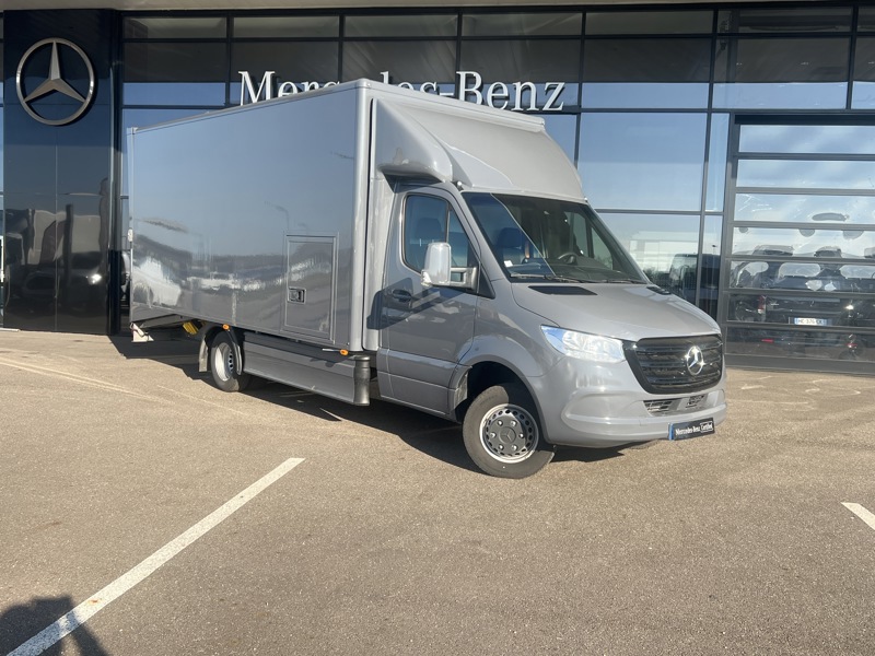 Mercedes-Benz Sprinter chassis cab 516 CDI - Diesel - Automatic - 163 hp - 7.512 km