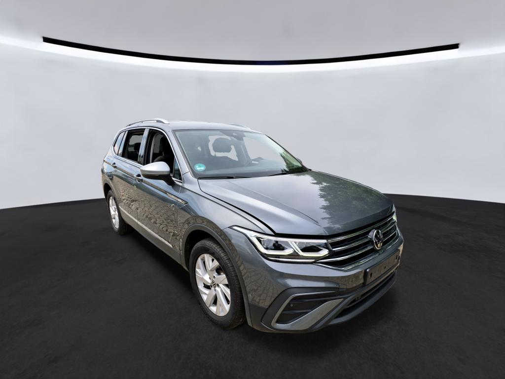 Volkswagen Tiguan Allspace 2.0 TDI Life - Diesel - Automatic - 200 hp - 166.092 km