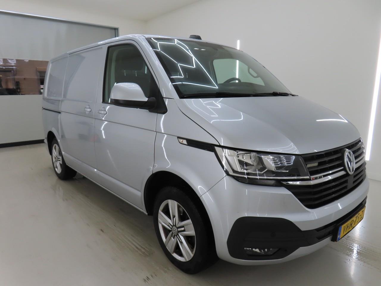 Volkswagen Transporter L1H1 2.0 TDI Comfortline - 4Motion - Diesel - Automatic - 198 hp - 191.181 km