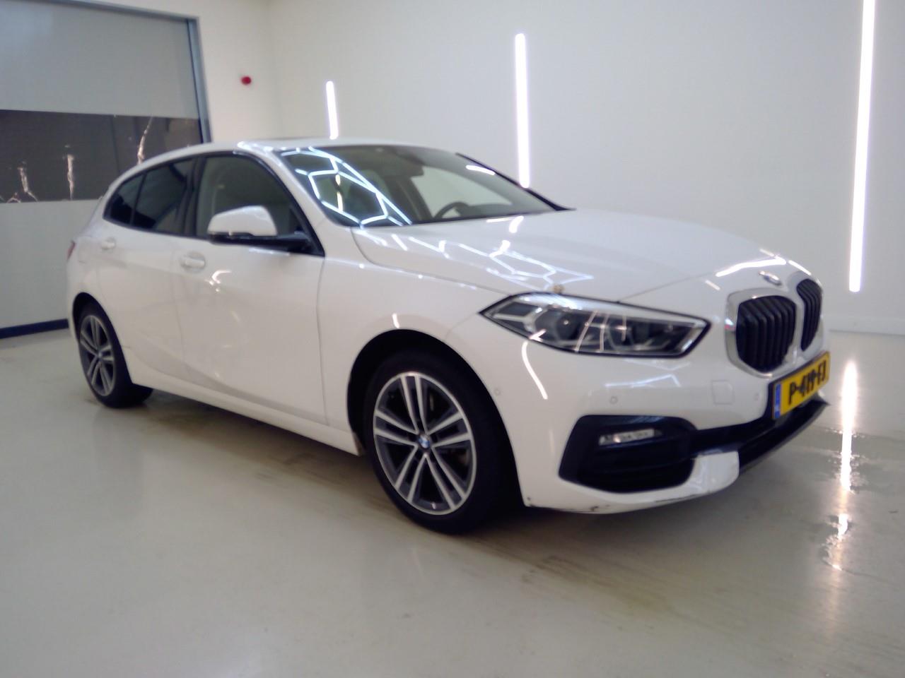 BMW 1 Series 118i Sport Line - Petrol - Automatic - 135 hp - 108.722 km