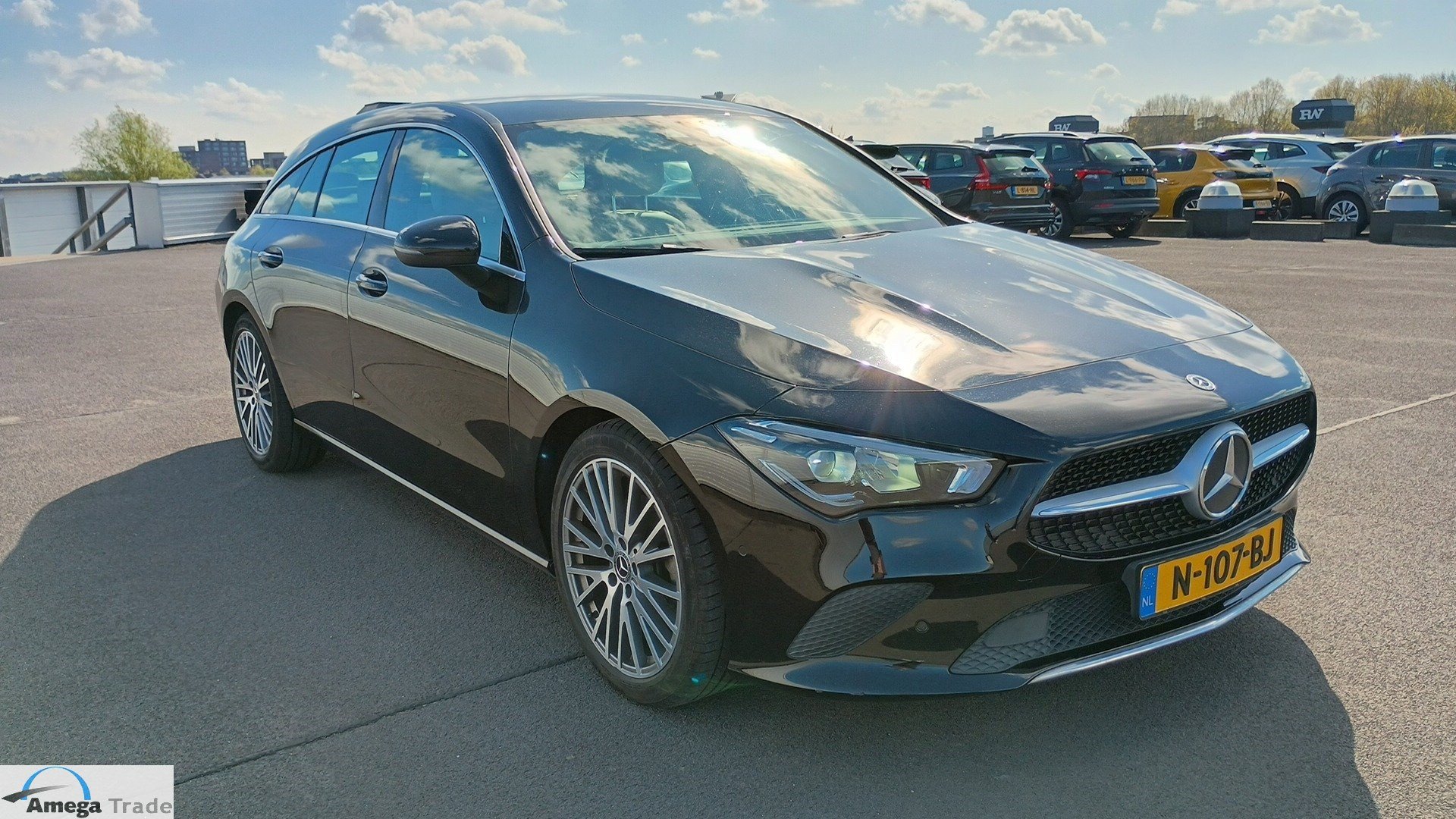 Mercedes-Benz CLA 200 Luxury - Petrol - Automatic - 163 hp - 111.959 km