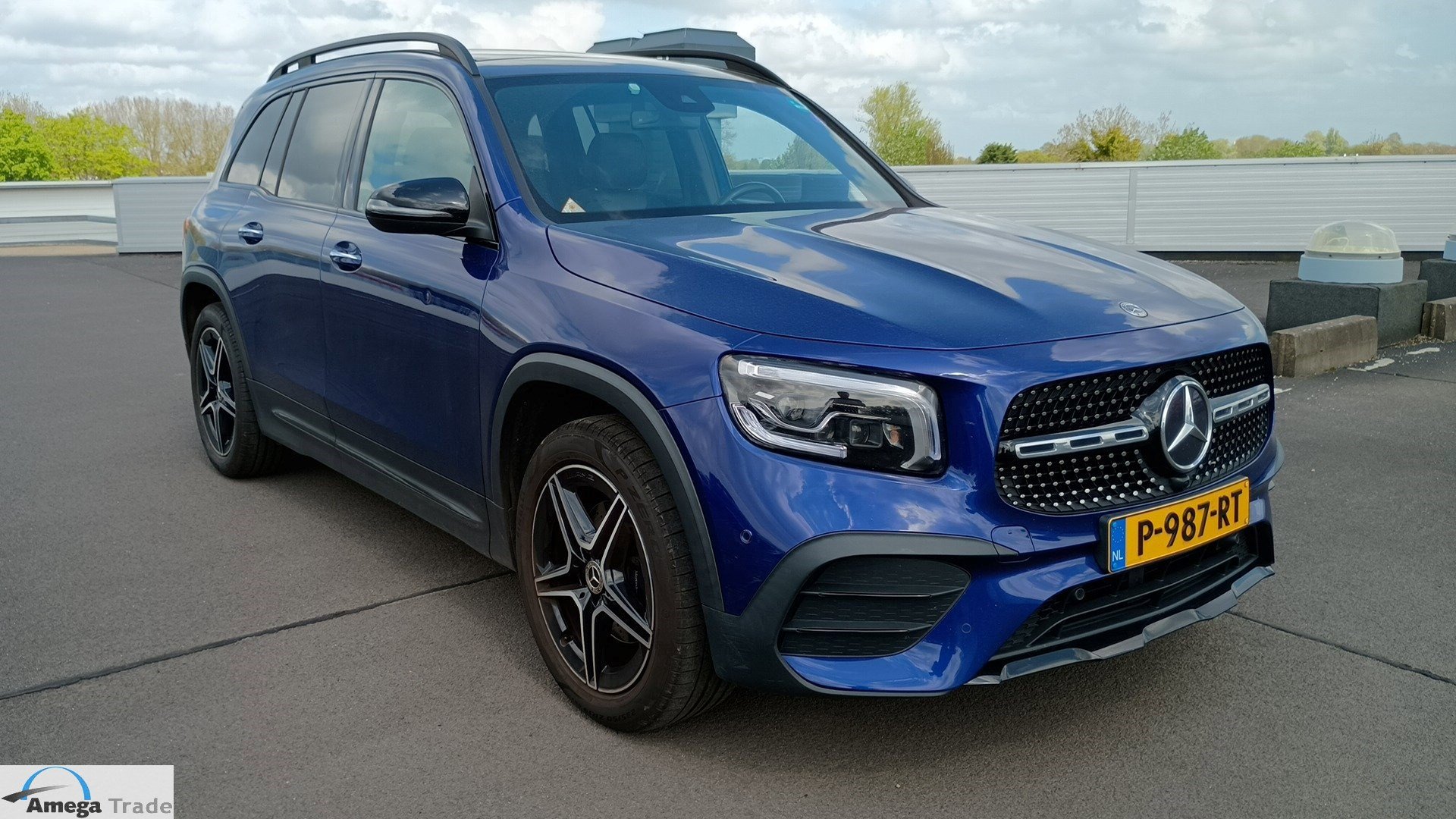 Mercedes-Benz GLB 180 Business Solution AMG - Petrol - Automatic - 136 hp - 124.291 km