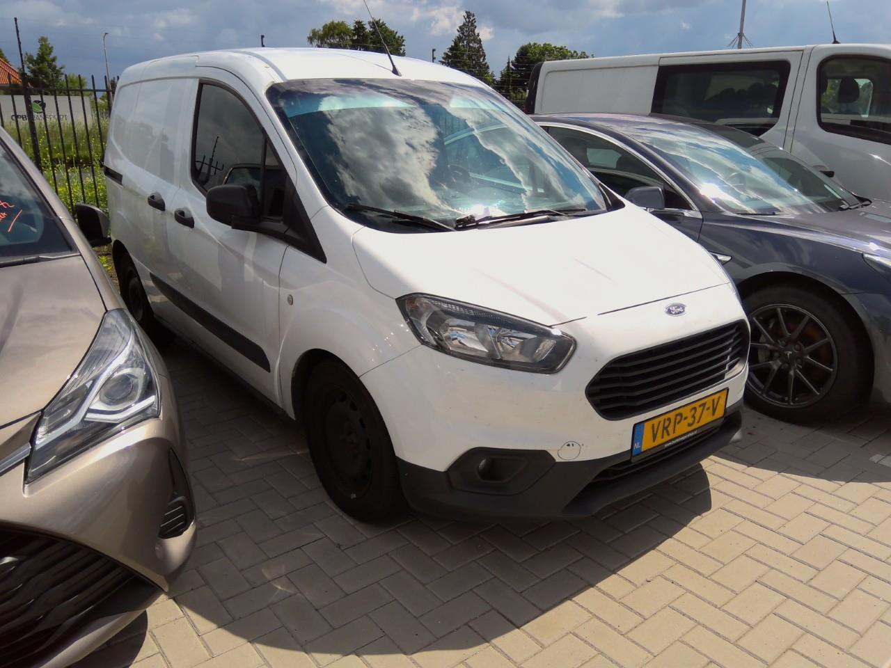 Ford Transit Courier 1.5 TDCI Trend - Diesel - Manual - 100 hp - 92.407 km