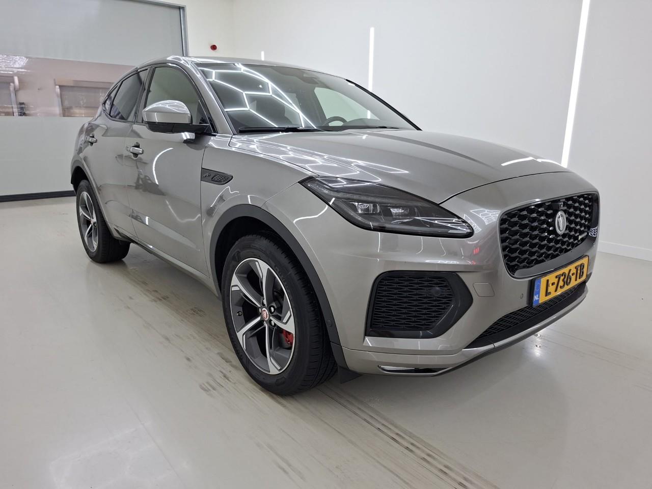 Jaguar E-Pace 1.5 P300e R-Dynamic HSE - AWD - Hybrid - Automatic - 200 hp - 33.899 km