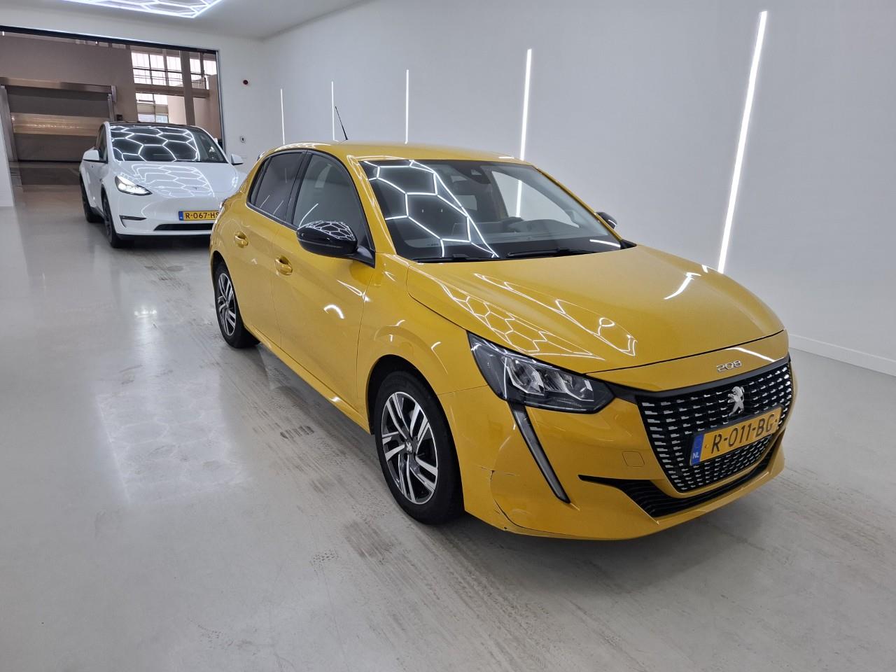 Peugeot 208 1.2i Allure Pack - Petrol - Automatic - 130 hp - 69.284 km