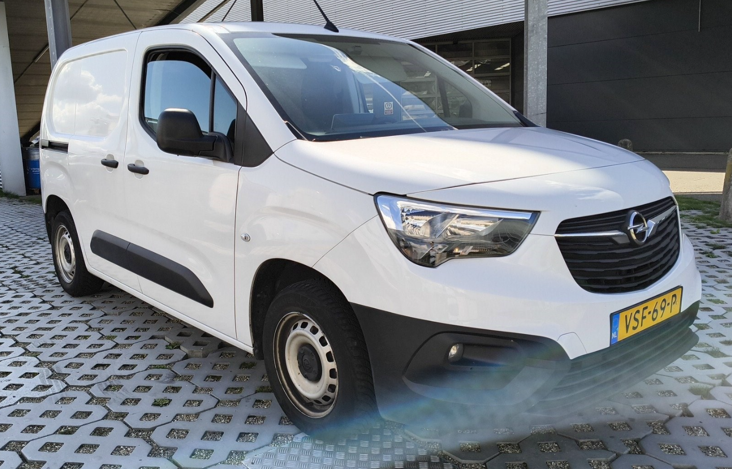Opel Combo 1.5 Edition - Diesel - Manual - 102 hp - 105.522 km