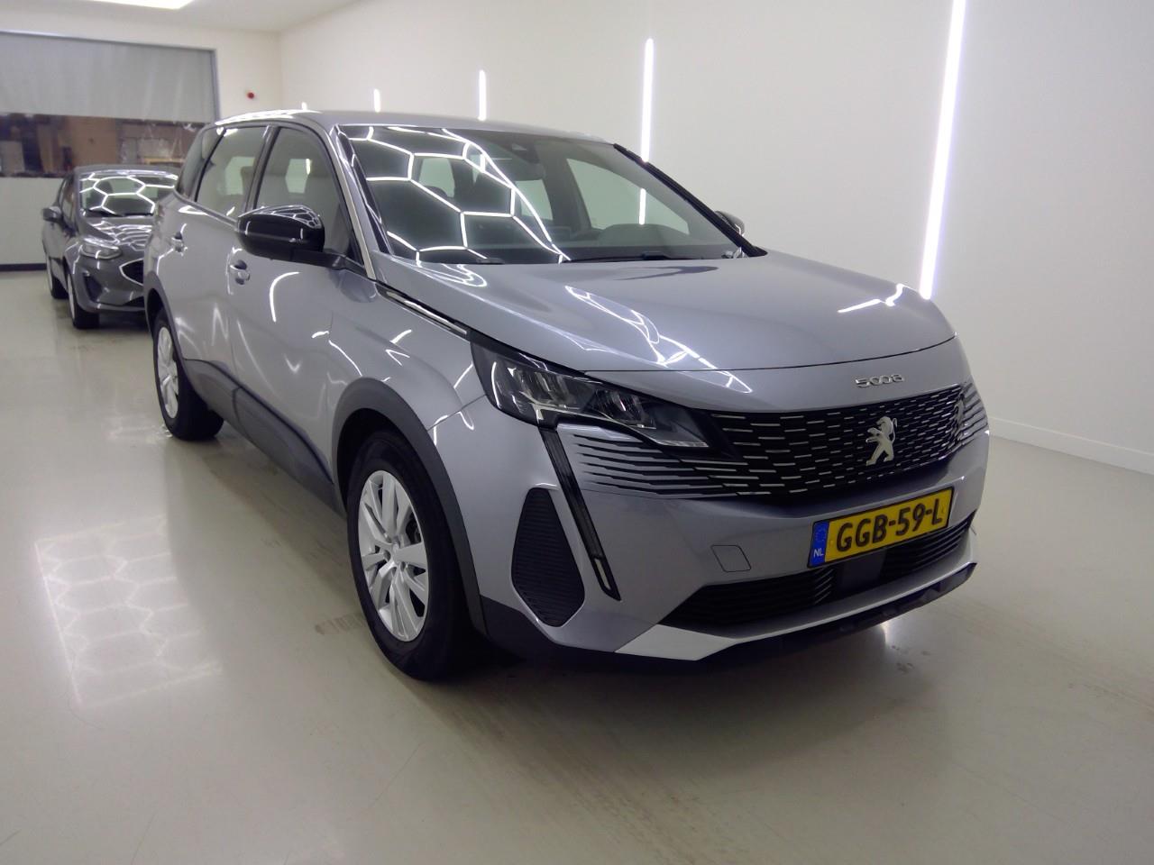 Peugeot 5008 1.2 Active Business - Petrol - Automatic - 135 hp - 39.084 km