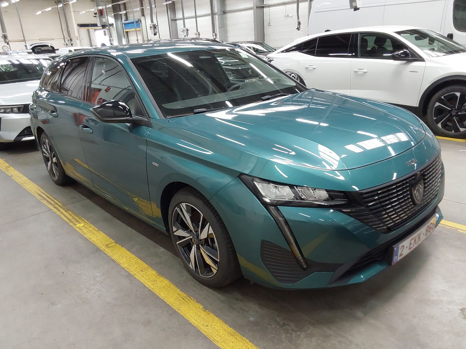 Peugeot 308 SW 1.6 Allure - Hybrid - Automatic - 180 hp - 50 km
