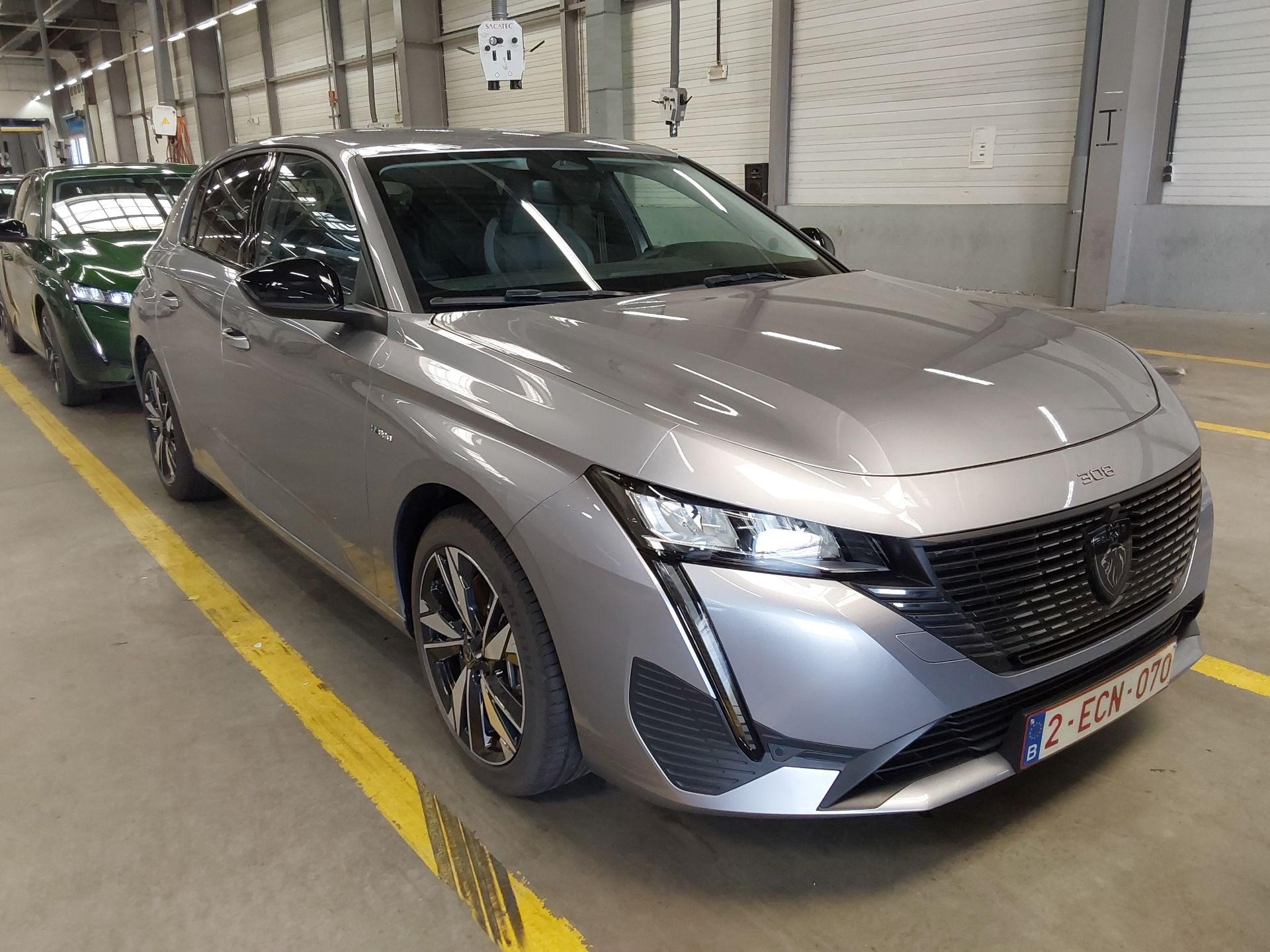Peugeot 308 1.6 Allure - Hybrid - Automatic - 180 hp - 50 km