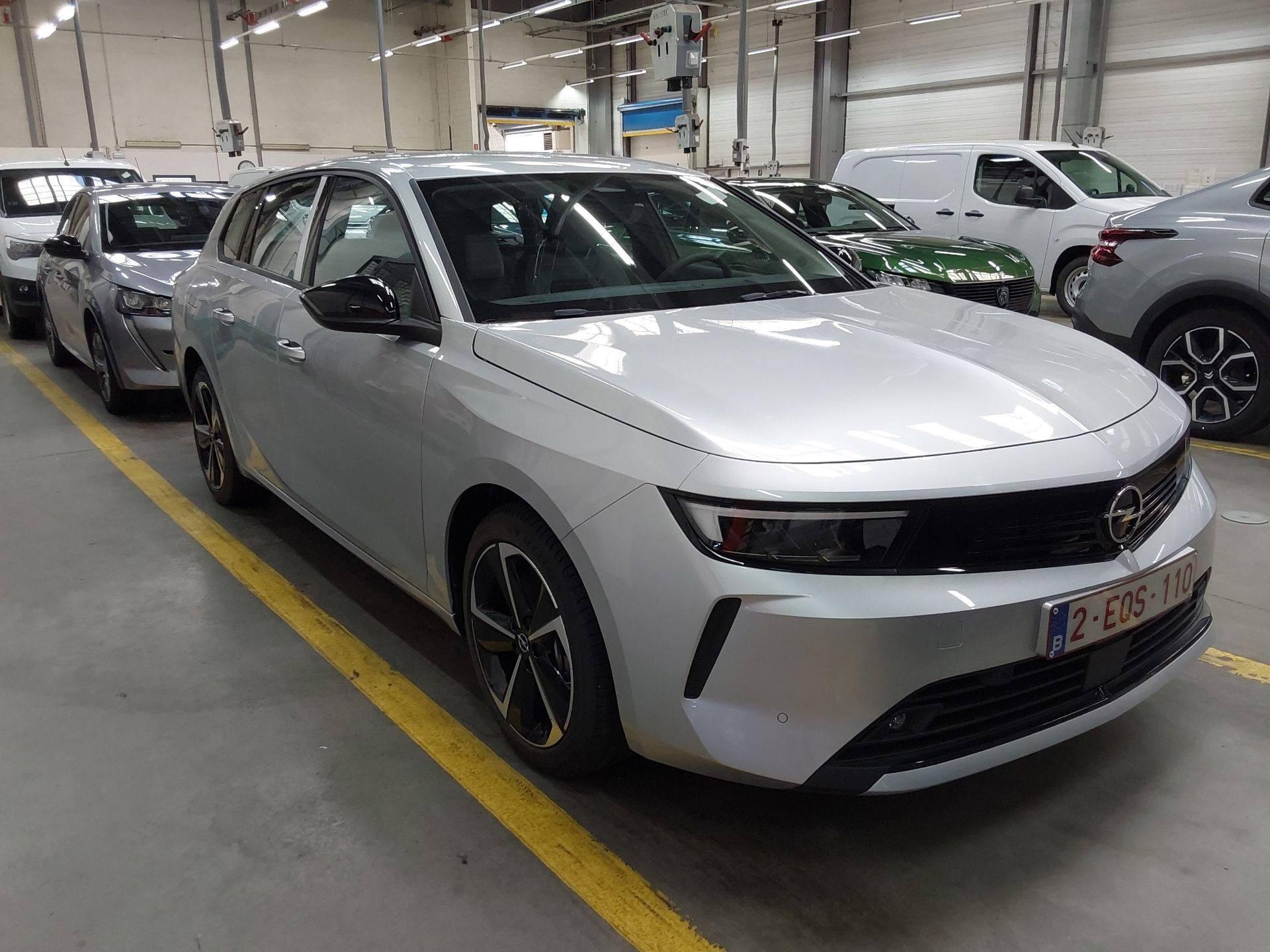 Opel Astra Sports Tourer 1.6 Edition - Hybrid - Automatic - 180 hp - 50 km