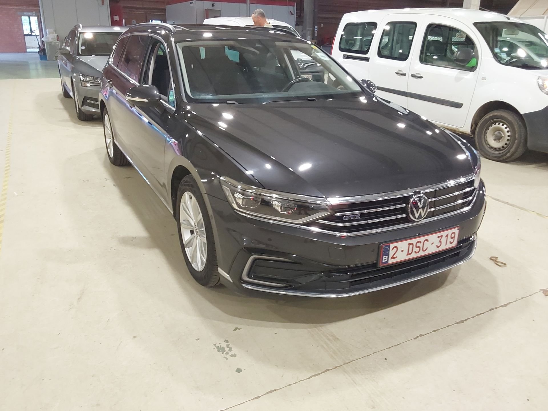 Volkswagen Passat Variant GTE 1.4 Business - Hybrid - Automatic - 156 hp - 182.635 km