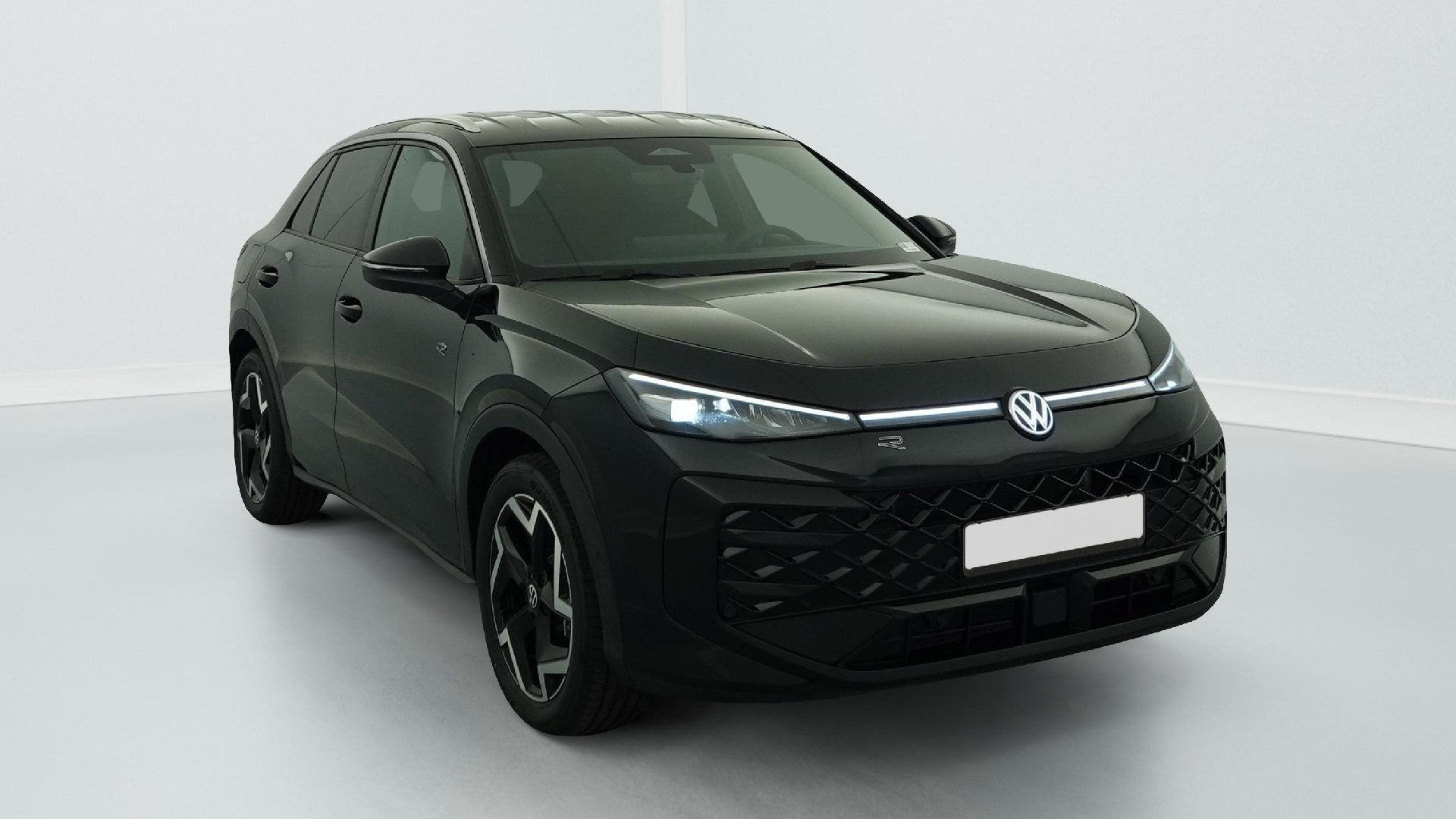 Volkswagen T-ROC 1.5 eTSI R-Line - Hybrid - Automatic - 150 hp - 50 km