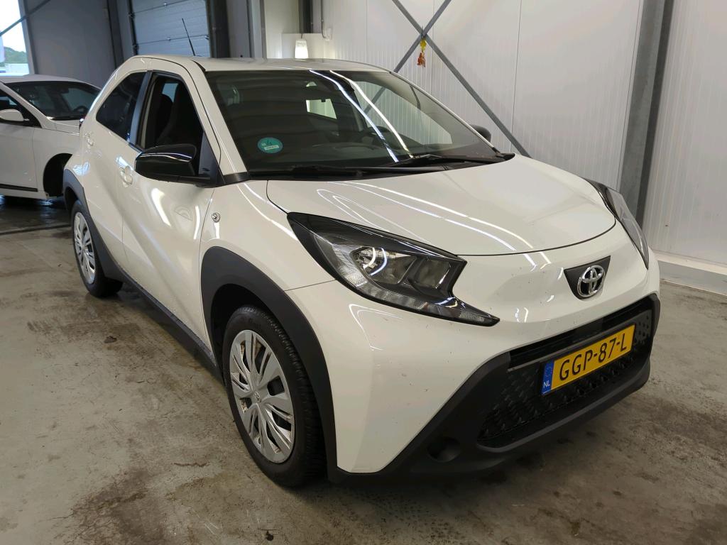 Toyota Aygo X 1.0 VVT-i Play - Petrol - Manual - 72 hp - 31.242 km