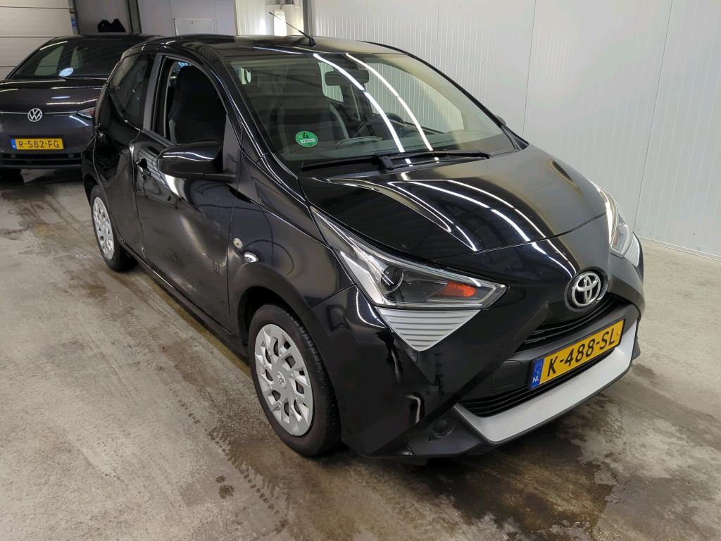 Toyota Aygo 1.0 VVT-i X-Play - Petrol - Manual - 72 hp - 97.698 km