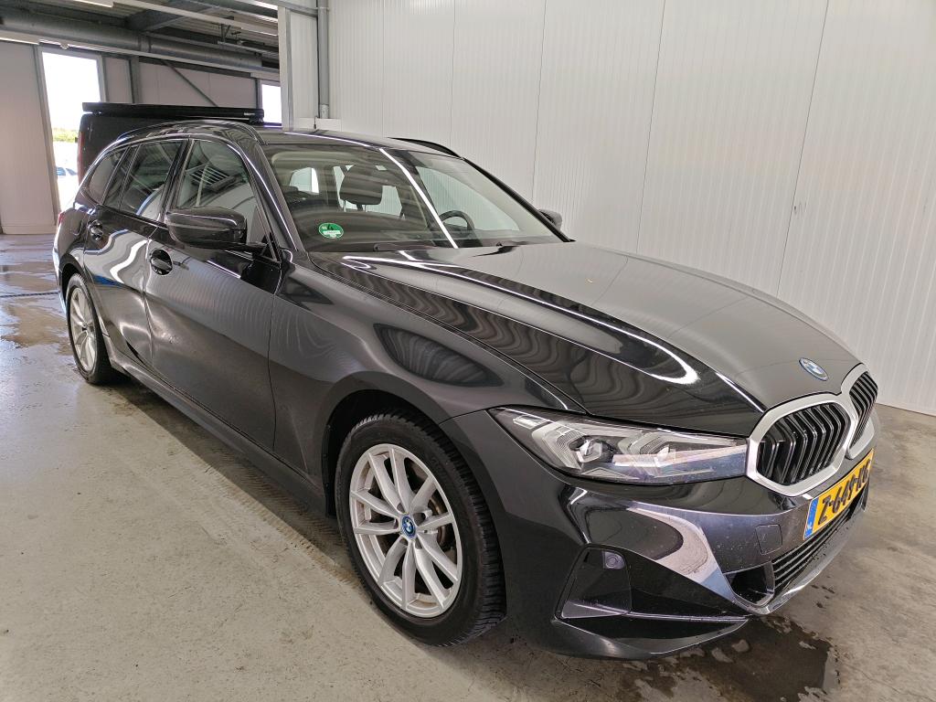 BMW 3 Series Touring 320e - Hybrid - Automatic - 163 hp - 57.803 km