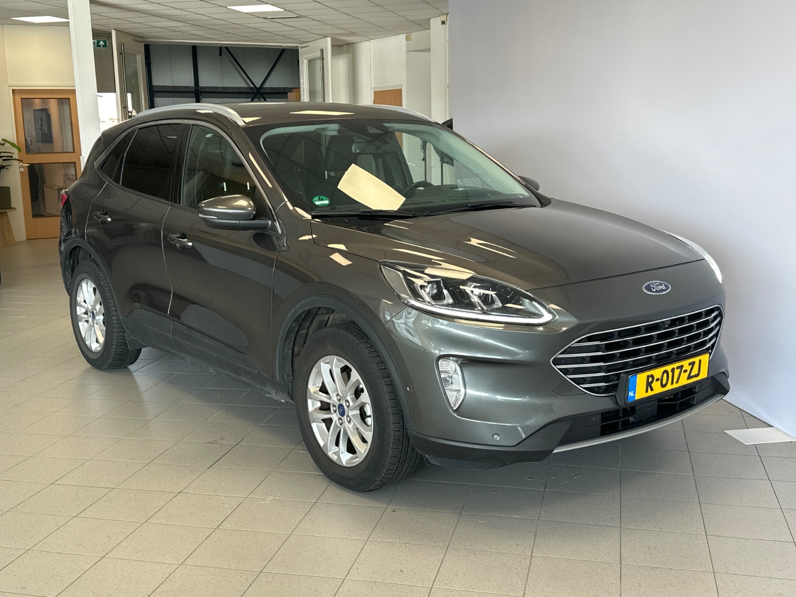 Ford Kuga 2.5 Titanium - Hybrid - Automatic - 152 hp - 83.017 km