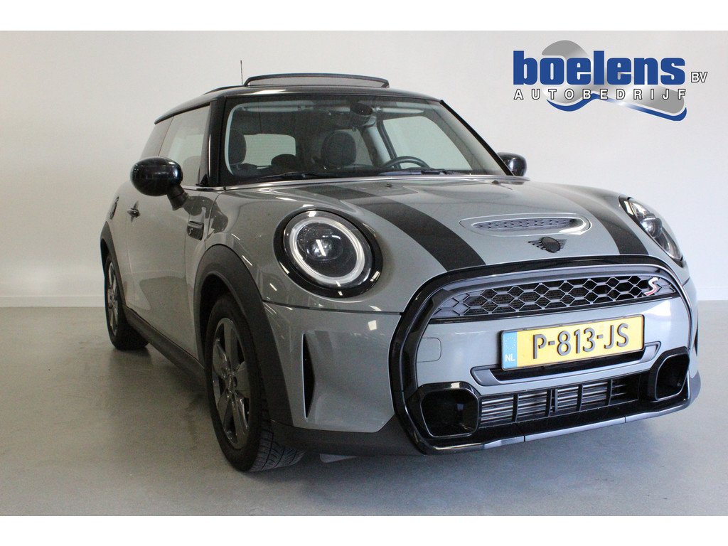 Mini 3 Doors Cooper S 2.0 Essential - Petrol - Manual - 178 hp - 149.661 km