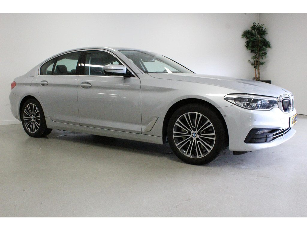 BMW 5 Series 530e iPerformance - Hybrid - Automatic - 184 hp - 106.080 km