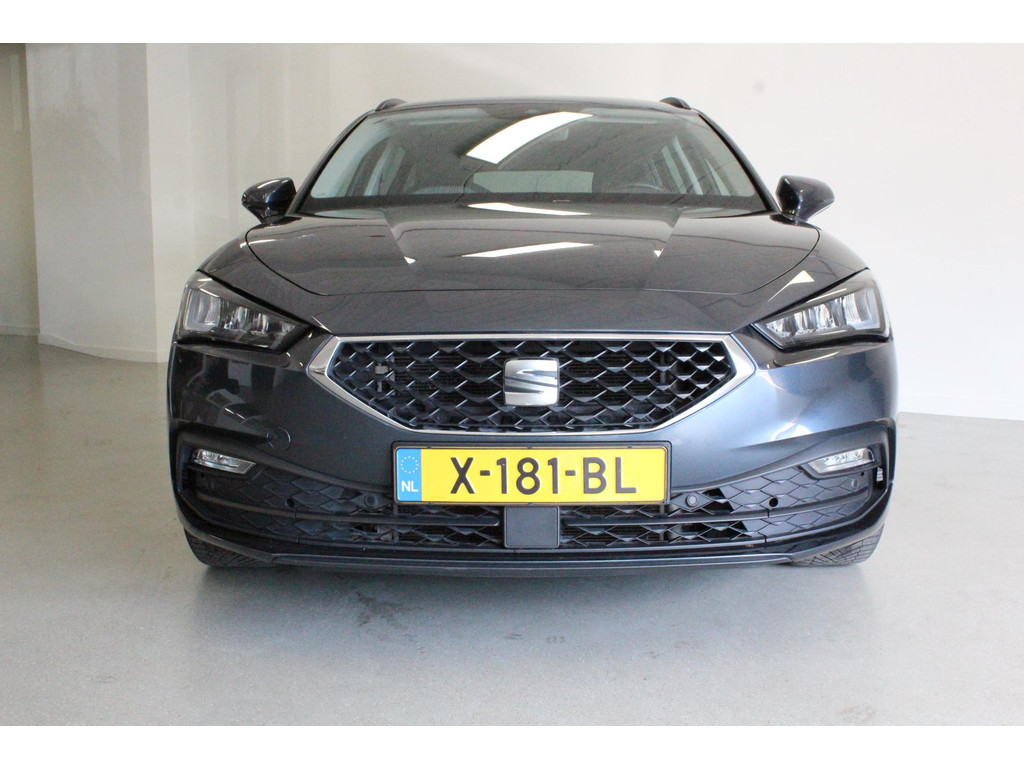 Seat Leon Sportstourer 1.0 eTSI Style Business - Petrol - Automatic - 110 hp - 73.554 km
