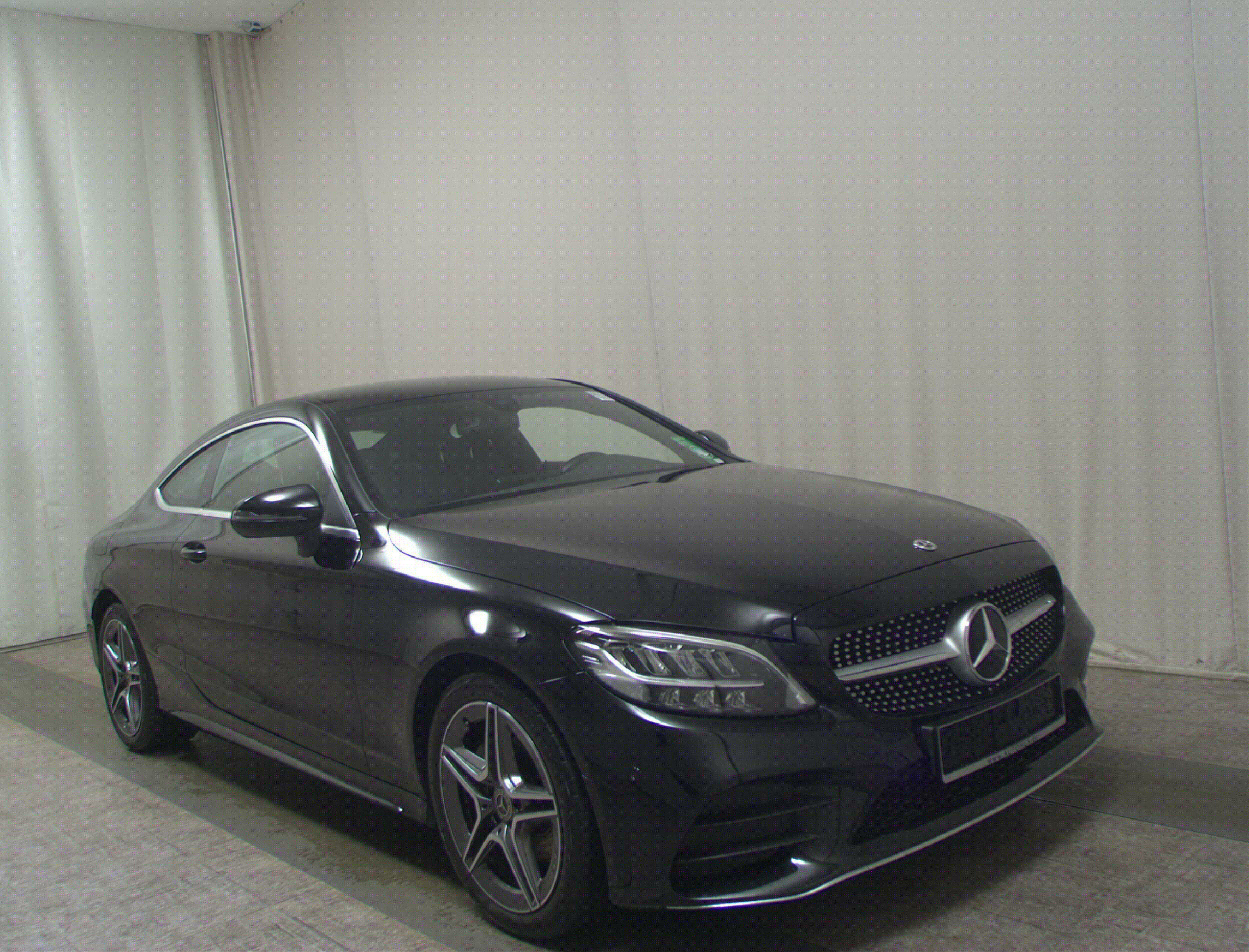 Mercedes-Benz C 220d AMG Line - Diesel - Automatic - 194 hp - 101.307 km