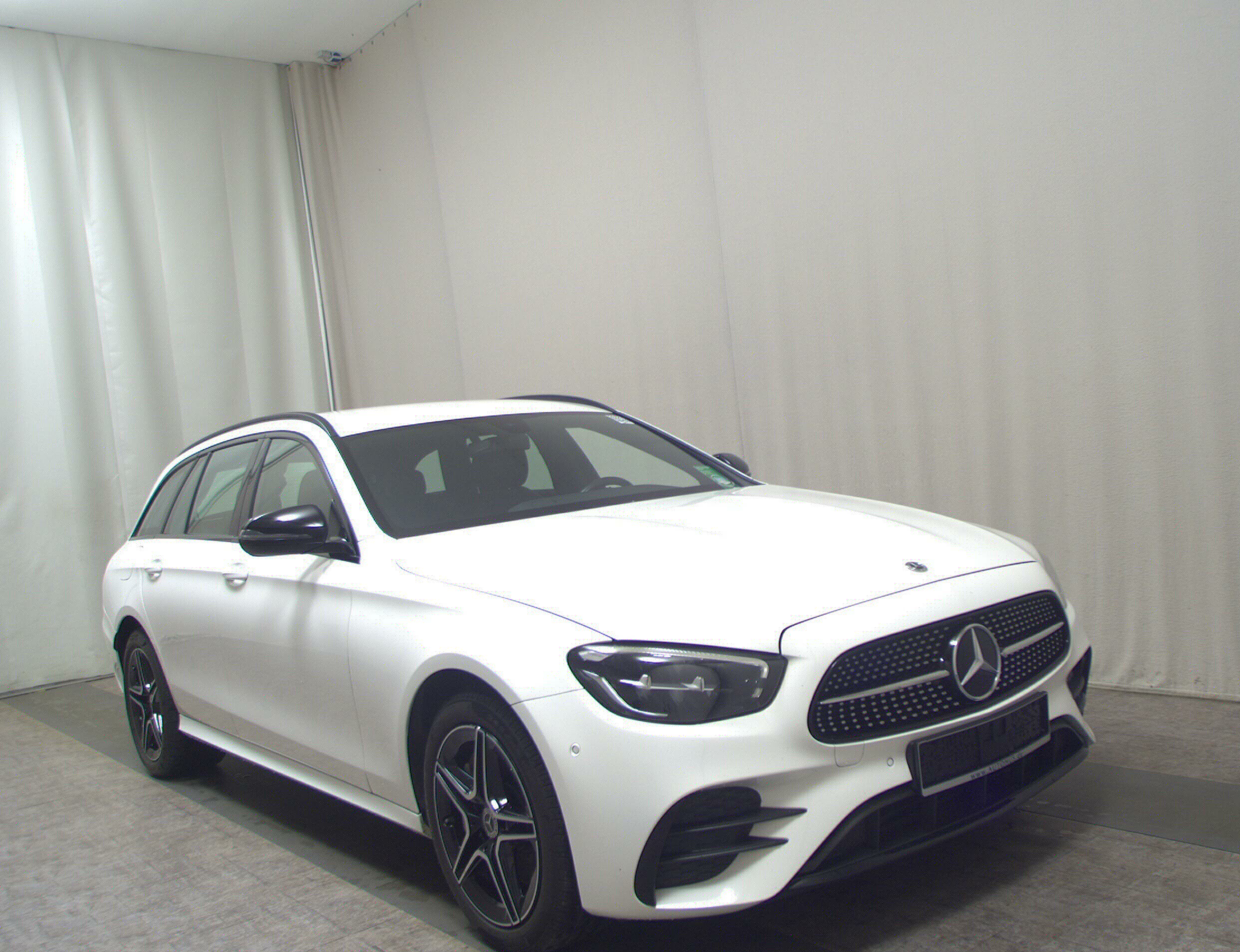 Mercedes-Benz E Break 300de AMG Line - Hybrid - Automatic - 194 hp - 153.530 km