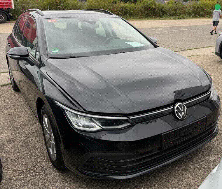Volkswagen Golf Variant 1.0 eTSI Life - Petrol - Automatic - 110 hp - 117.645 km