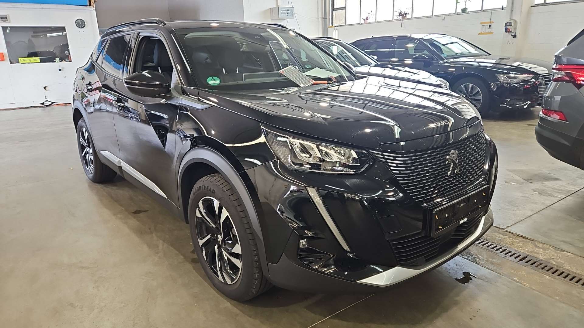 Peugeot 2008 Allure Pack - Diesel - Automatic - 131 hp - 115.535 km