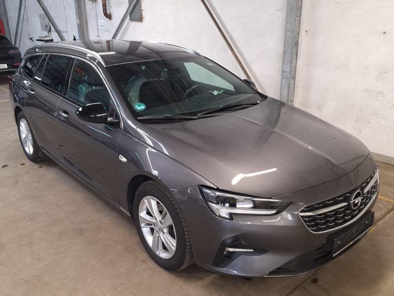 Opel Insignia Sports Tourer 2.0 Business - Diesel - Automatic - 174 hp - 103.094 km