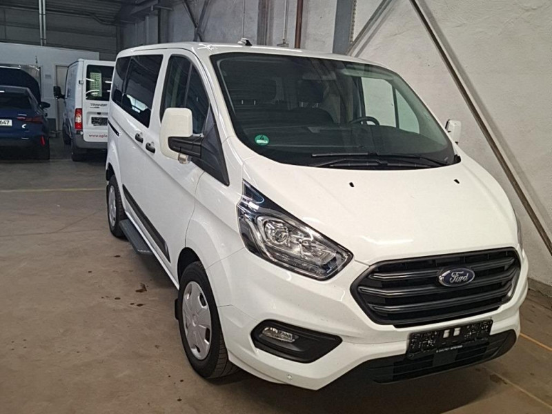Ford Tourneo Custom L1H1 Trend - Diesel - Manual - 105 hp - 59.299 km