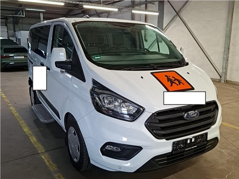 Ford Tourneo Custom L1H1 Trend - Diesel - Manual - 105 hp - 69.789 km