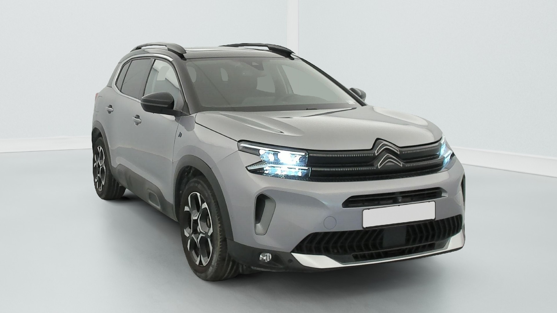 Citroën C5 Aircross 1.6 Shine - Hybrid - Automatic - 181 hp - 27.457 km