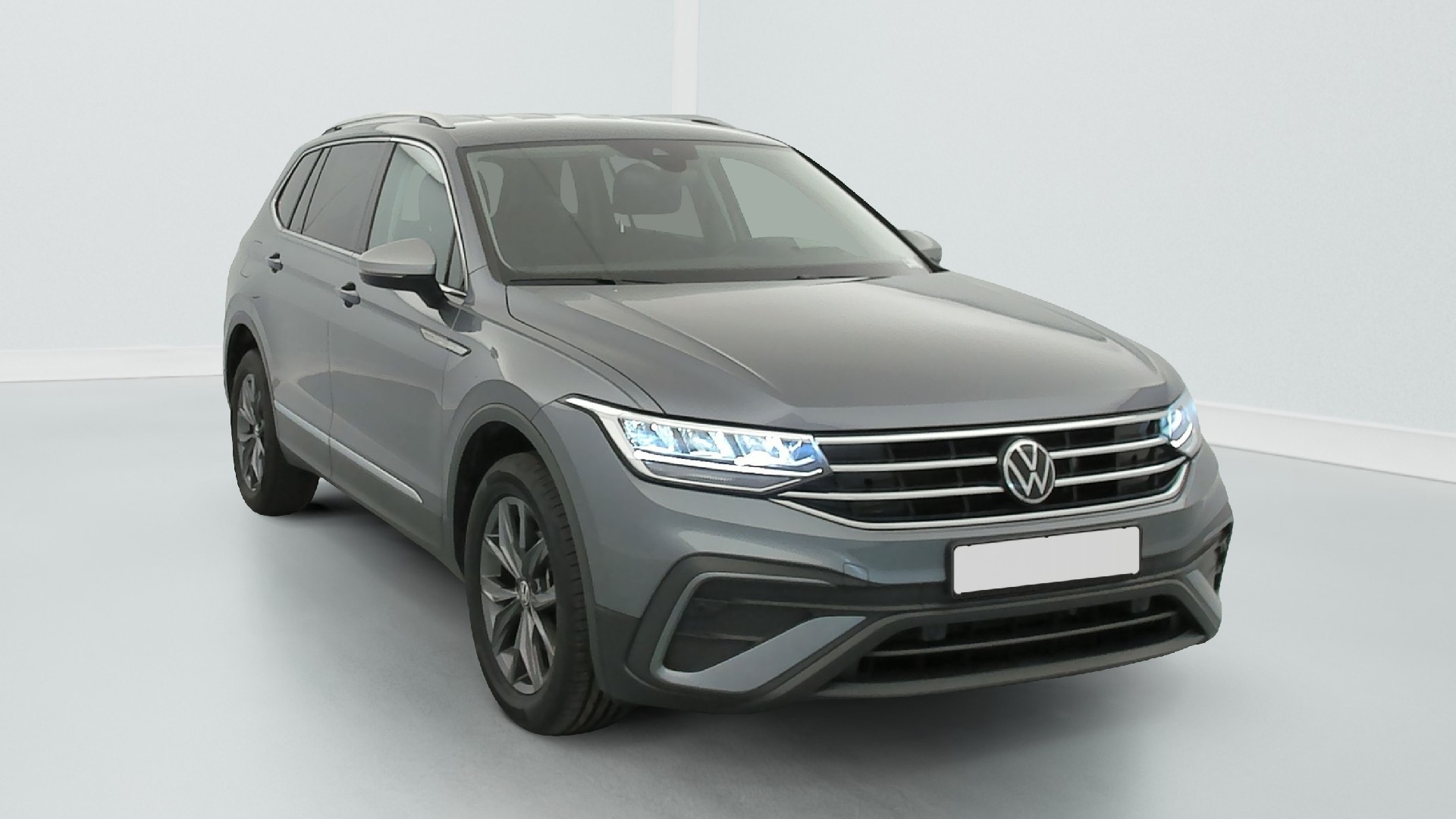 Volkswagen Tiguan 1.5 TSI Life Business - Petrol - Automatic - 150 hp - 30.541 km