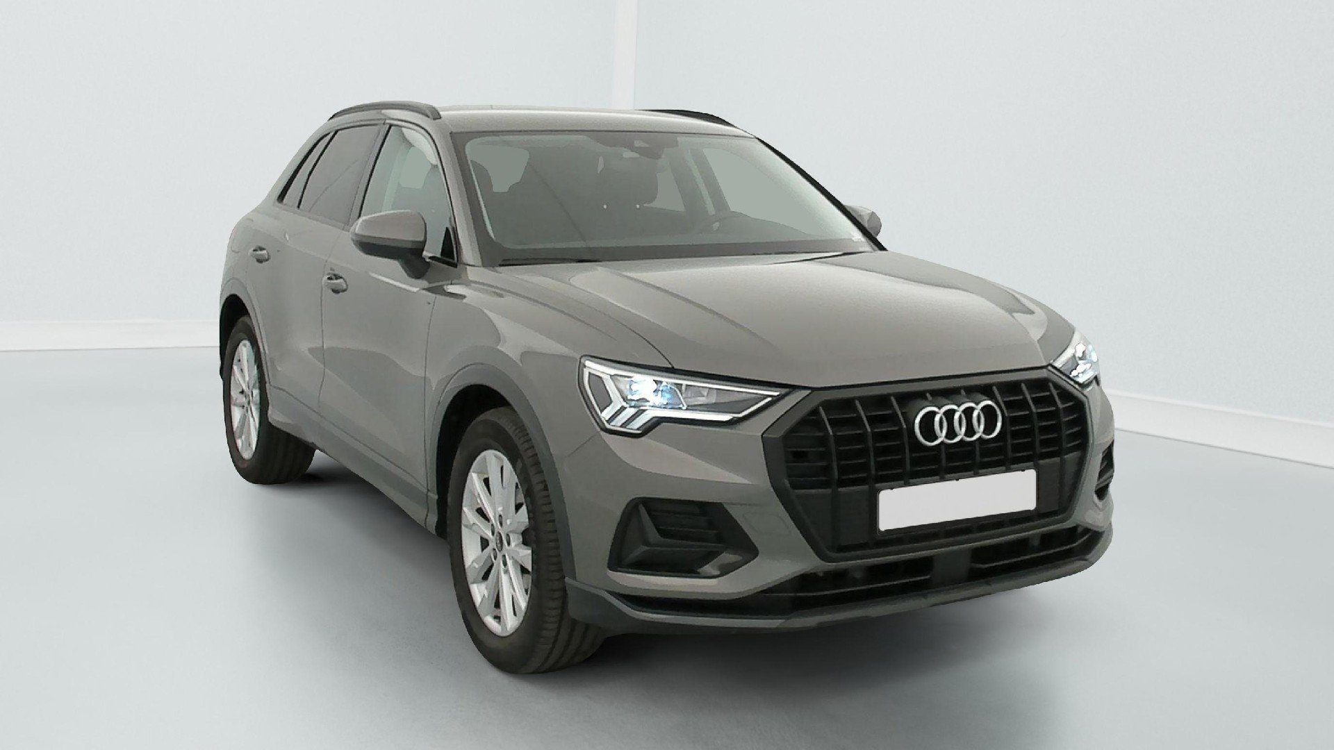 Audi Q3 35 TDI Design - Diesel - Automatic - 150 hp - 34.729 km