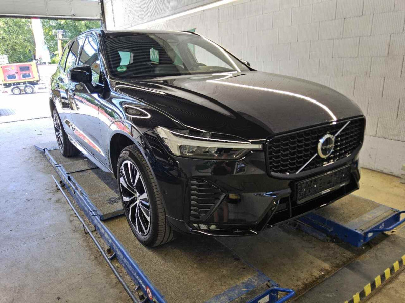 Volvo XC60 B5 Ultra Dark - AWD - Petrol - Automatic - 250 hp - 32.406 km